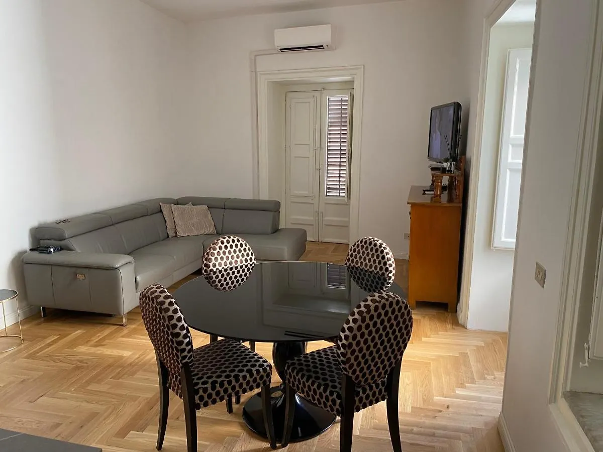 Bonello Vacanza Palermo Apartment
